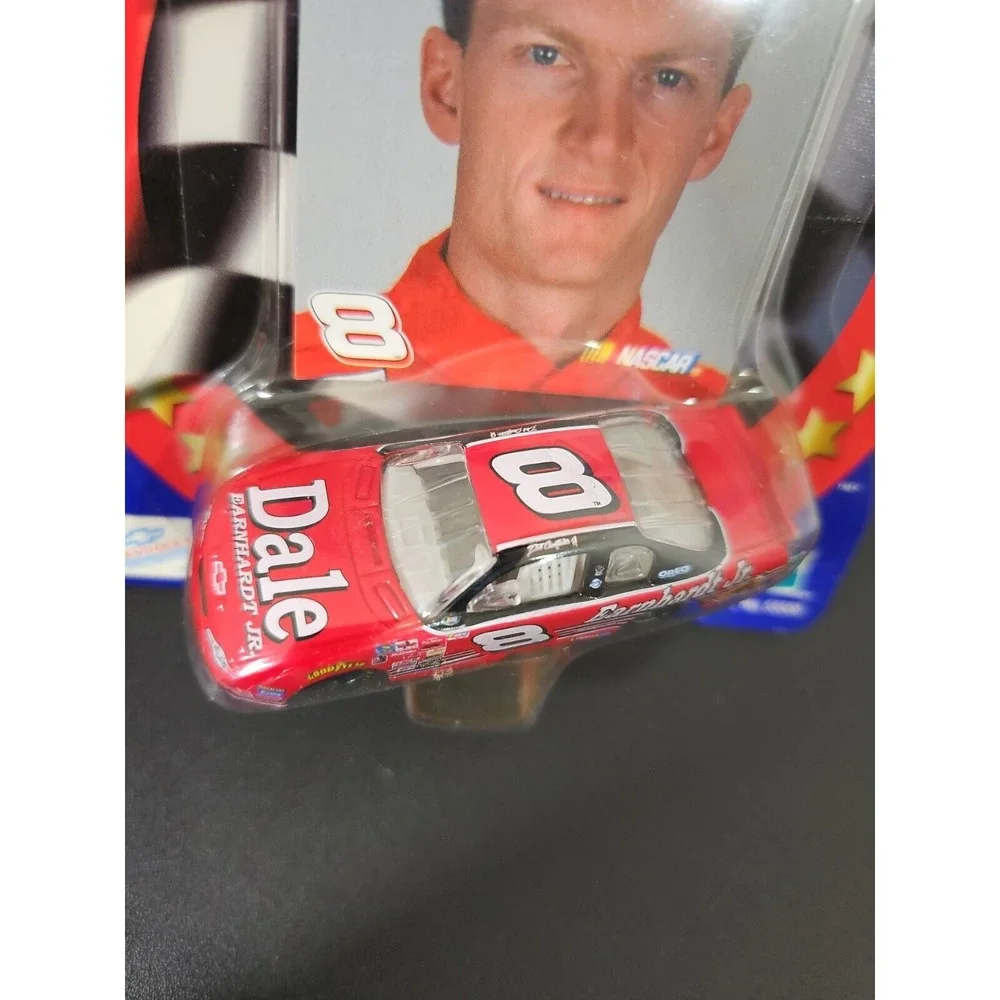 2000 Winners Circle 1/64 Dale Earnhardt Jr #8 Monte Carlo and Trading Card